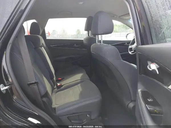 5XYPG4A38LG656763 2020 KIA SORENTO - Image 8
