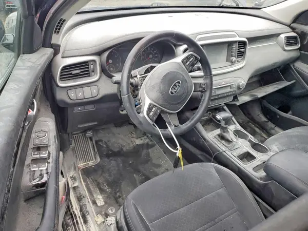 5XYPG4A38LG665883 2020 KIA SORENTO - Image 8