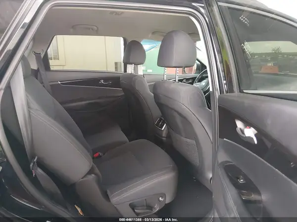 5XYPG4A38LG666659 2020 KIA SORENTO - Image 8