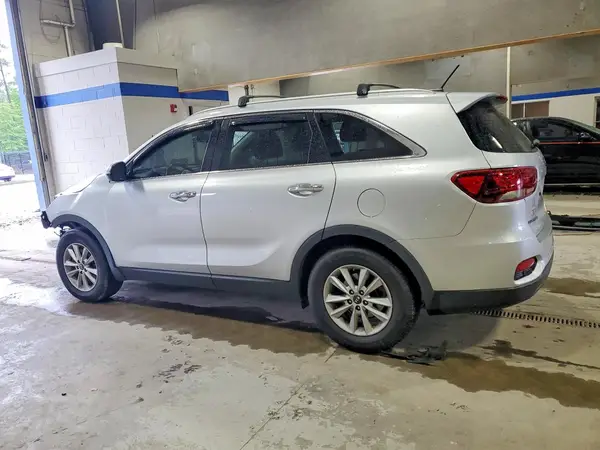 5XYPG4A38LG680819 2020 KIA SORENTO - Image 2