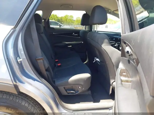5XYPG4A38LG682053 2020 KIA SORENTO - Image 8