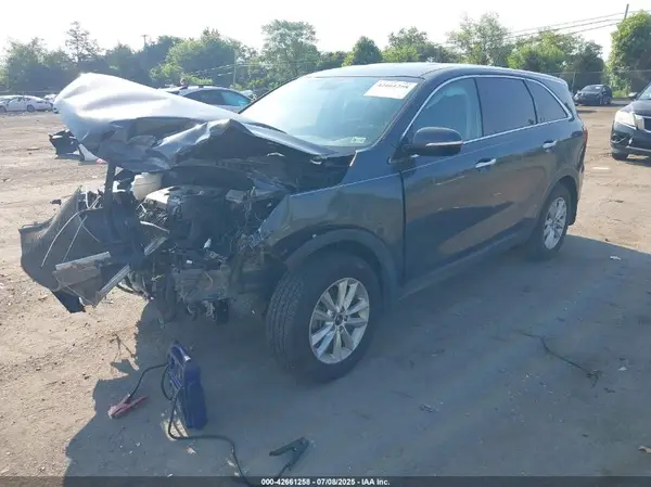 5XYPG4A38LG685955 2020 KIA SORENTO - Image 2