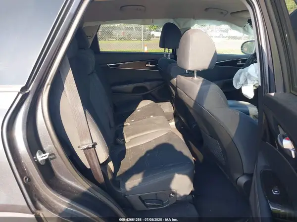 5XYPG4A38LG685955 2020 KIA SORENTO - Image 8