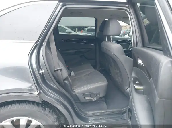 5XYPG4A38LG697216 2020 KIA SORENTO - Image 8