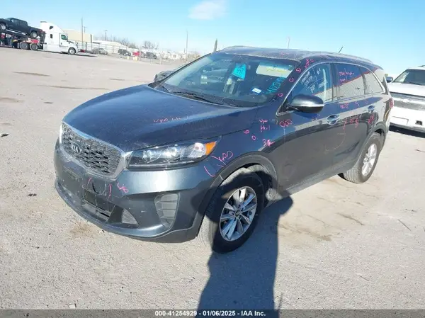 5XYPG4A38LG699158 2020 KIA SORENTO - Image 2