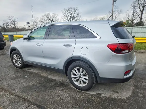 5XYPG4A38LG712295 2020 KIA SORENTO - Image 2