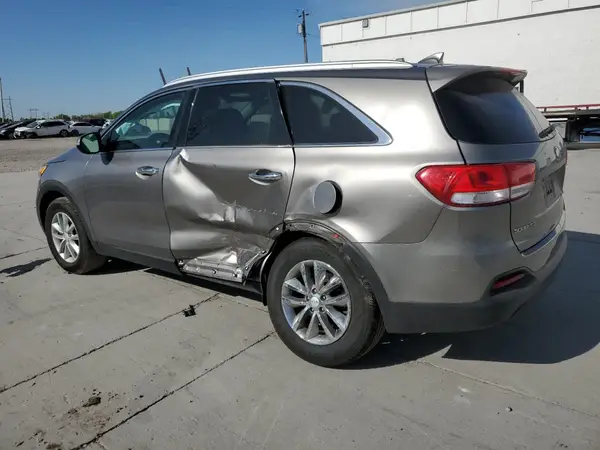 5XYPG4A39GG010699 2016 KIA SORENTO - Image 2