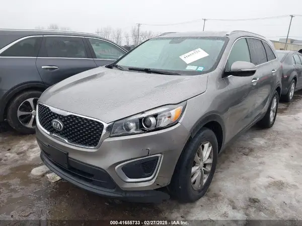 5XYPG4A39GG032489 2016 KIA SORENTO - Image 2