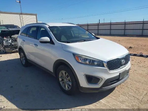 5XYPG4A39GG036400 2016 KIA SORENTO - Image 1