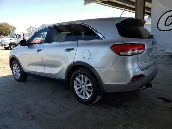 5XYPG4A39GG050488 2016 KIA SORENTO - Image 2