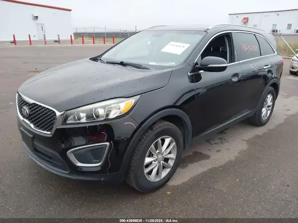 5XYPG4A39GG054752 2016 KIA SORENTO - Image 2