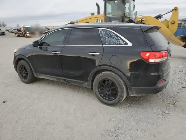 5XYPG4A39GG060647 2016 KIA SORENTO - Image 2