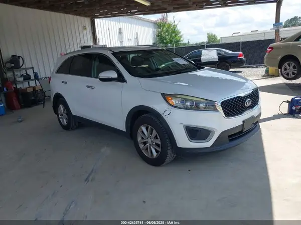5XYPG4A39GG061751 2016 KIA SORENTO - Image 1