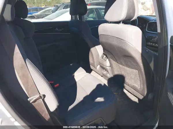 5XYPG4A39GG062754 2016 KIA SORENTO - Image 8