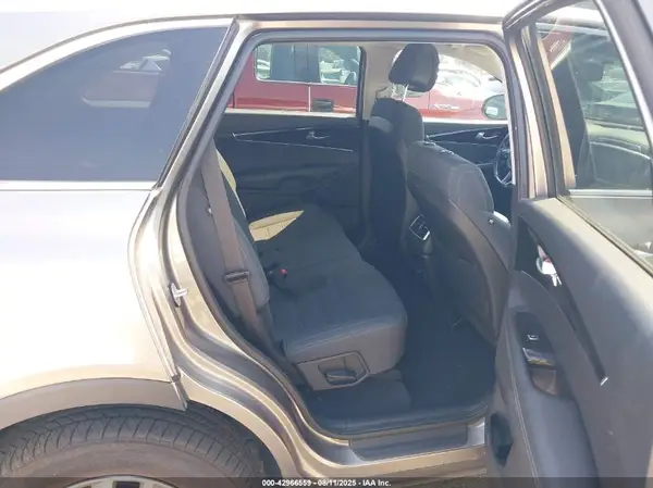 5XYPG4A39GG066254 2016 KIA SORENTO - Image 8