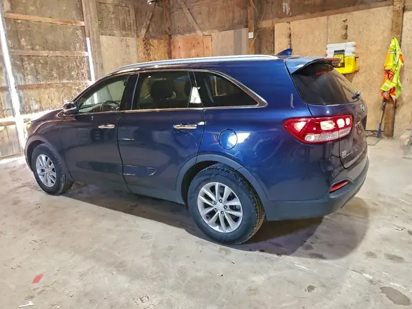 5XYPG4A39GG068859 2016 KIA SORENTO - Image 2