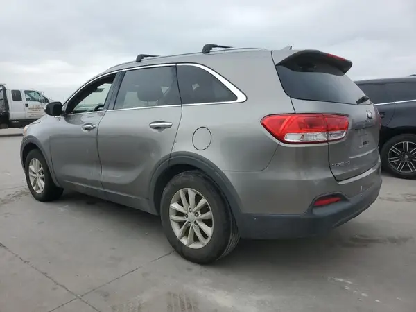 5XYPG4A39GG070059 2016 KIA SORENTO - Image 2