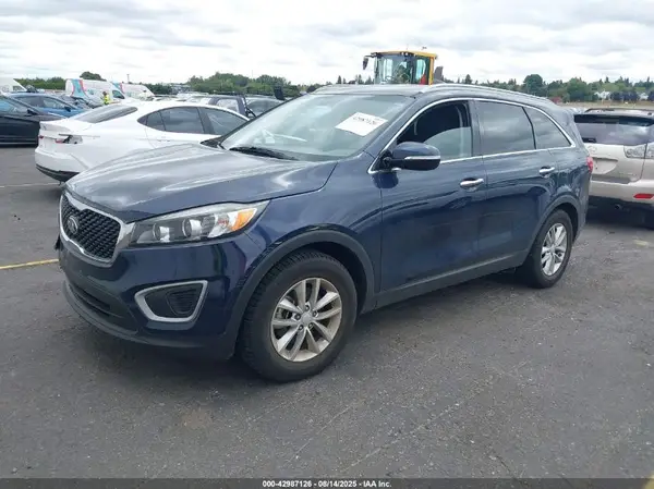 5XYPG4A39GG075309 2016 KIA SORENTO - Image 2