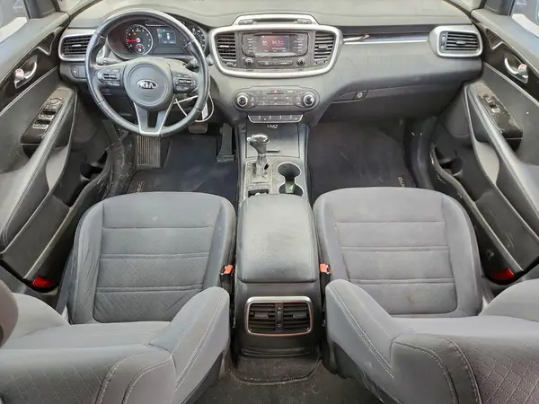 5XYPG4A39GG076119 2016 KIA SORENTO - Image 8