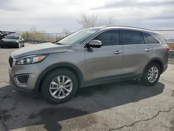 5XYPG4A39GG086813 2016 KIA SORENTO - Image 1