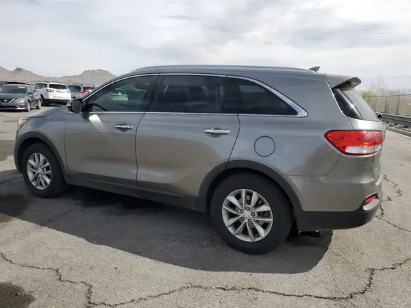5XYPG4A39GG086813 2016 KIA SORENTO - Image 2