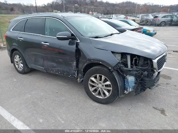 5XYPG4A39GG093728 2016 KIA SORENTO - Image 1