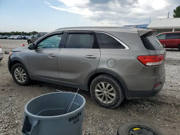 5XYPG4A39GG101875 2016 KIA SORENTO - Image 2