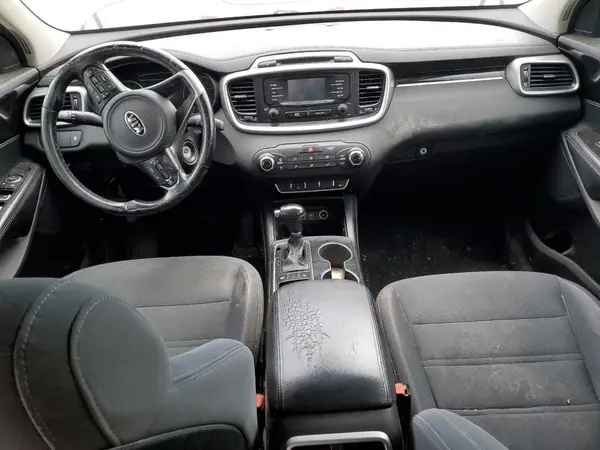5XYPG4A39GG101875 2016 KIA SORENTO - Image 8
