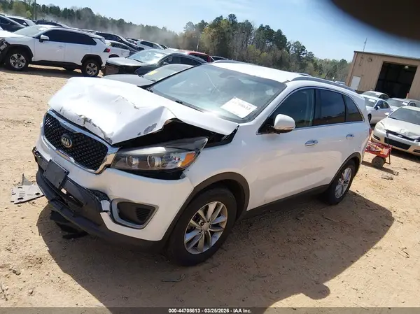 5XYPG4A39GG103528 2016 KIA SORENTO - Image 2