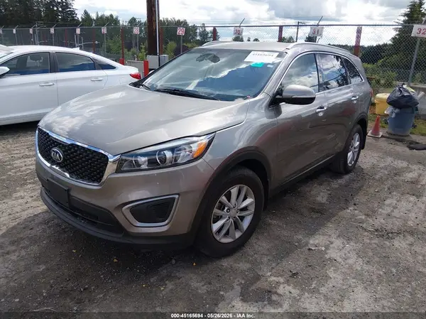 5XYPG4A39GG104226 2016 KIA SORENTO - Image 2