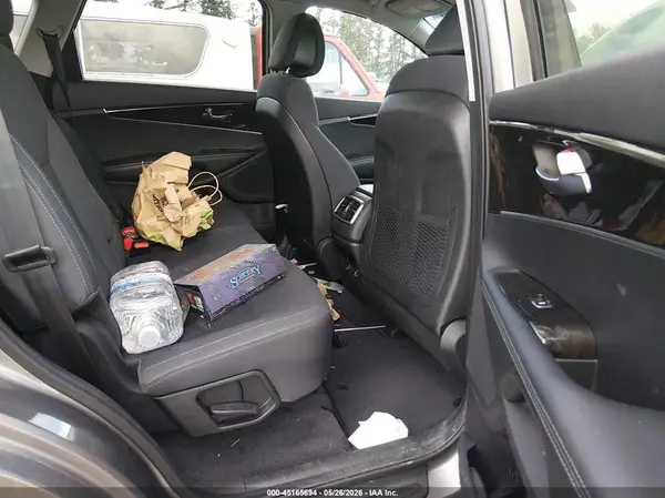 5XYPG4A39GG104226 2016 KIA SORENTO - Image 8