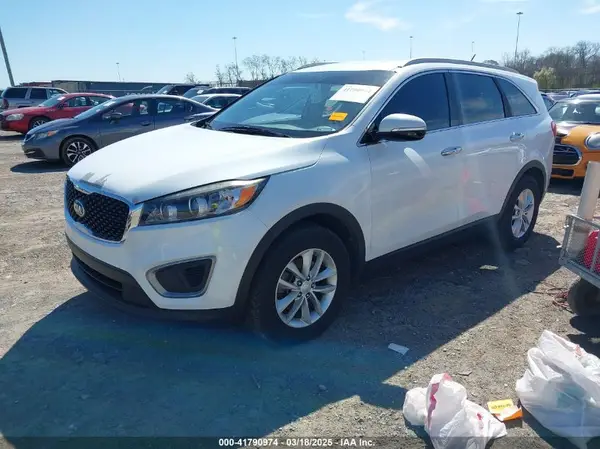 5XYPG4A39GG106459 2016 KIA SORENTO - Image 2