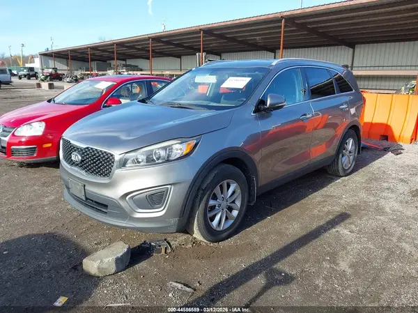 5XYPG4A39GG106610 2016 KIA SORENTO - Image 2
