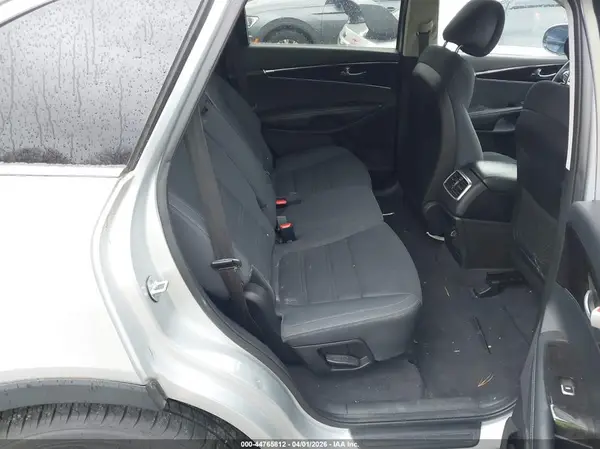 5XYPG4A39GG111256 2016 KIA SORENTO - Image 8