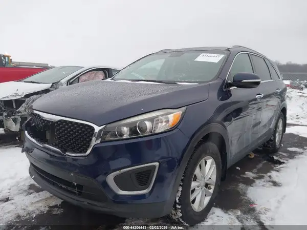 5XYPG4A39GG112908 2016 KIA SORENTO - Image 2