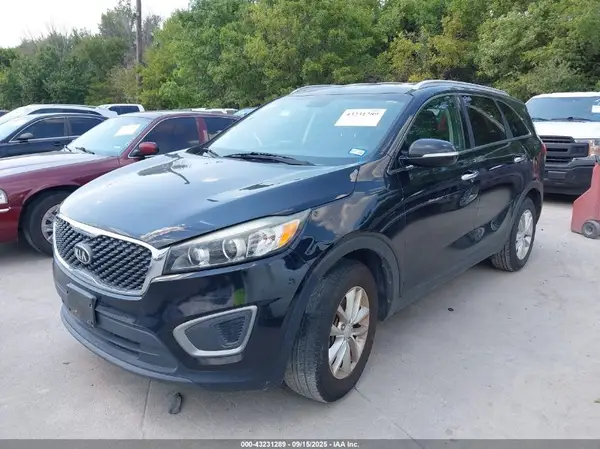 5XYPG4A39GG115419 2016 KIA SORENTO - Image 2