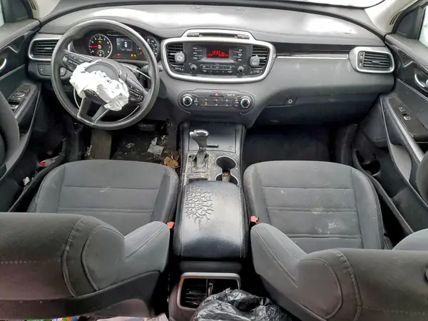 5XYPG4A39GG118997 2016 KIA SORENTO - Image 8