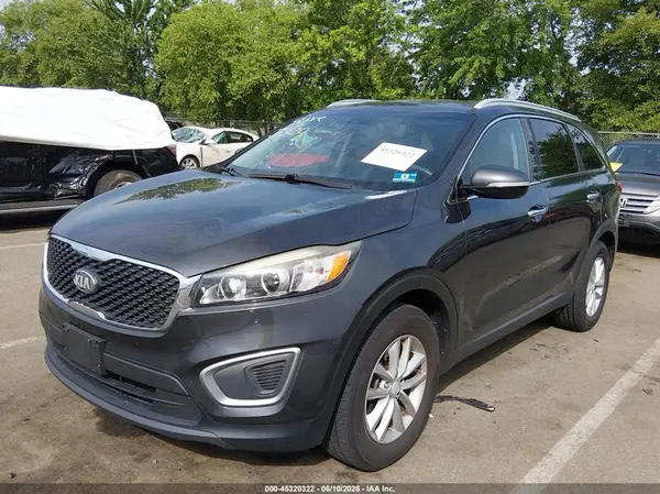 5XYPG4A39GG121639 2016 KIA SORENTO - Image 2