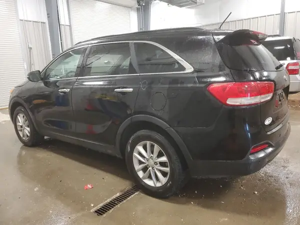 5XYPG4A39GG125707 2016 KIA SORENTO - Image 2