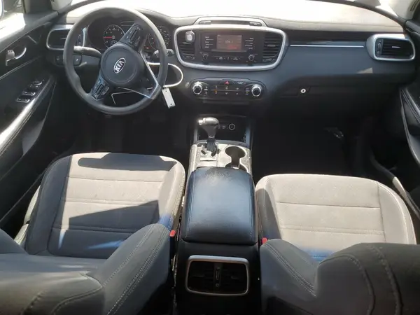 5XYPG4A39GG127943 2016 KIA SORENTO - Image 8