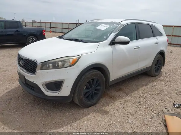 5XYPG4A39GG136156 2016 KIA SORENTO - Image 2