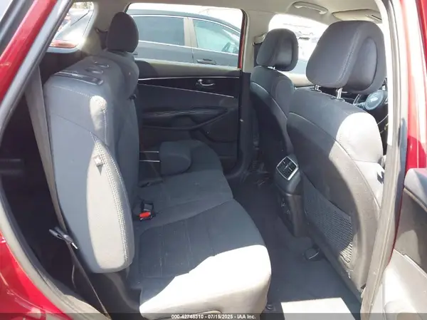 5XYPG4A39GG143740 2016 KIA SORENTO - Image 8