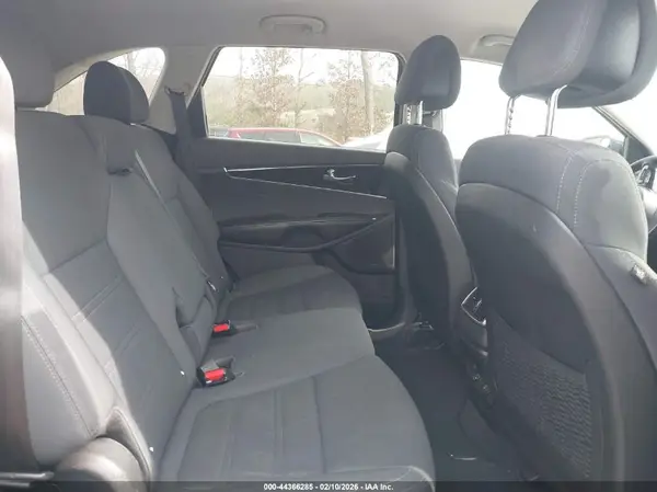 5XYPG4A39GG146377 2016 KIA SORENTO - Image 8
