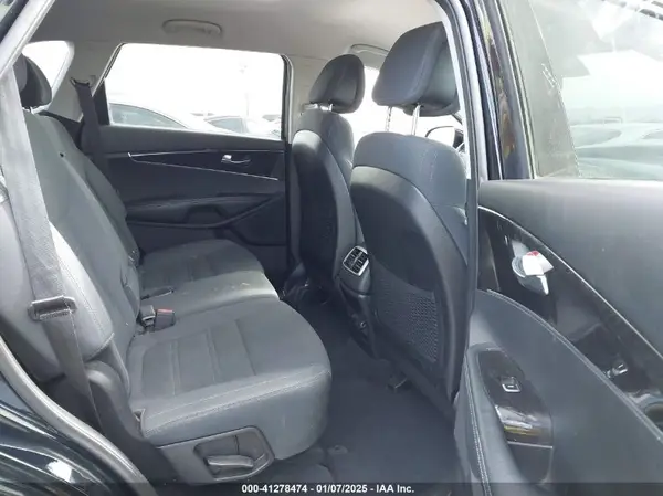 5XYPG4A39GG155855 2016 KIA SORENTO - Image 8