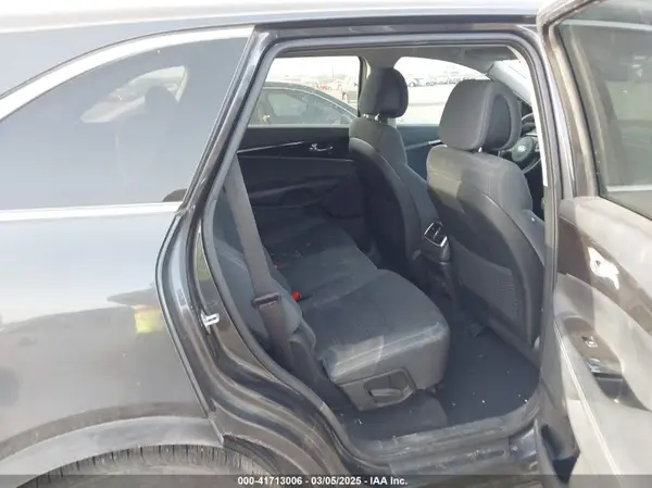 5XYPG4A39GG157427 2016 KIA SORENTO - Image 8