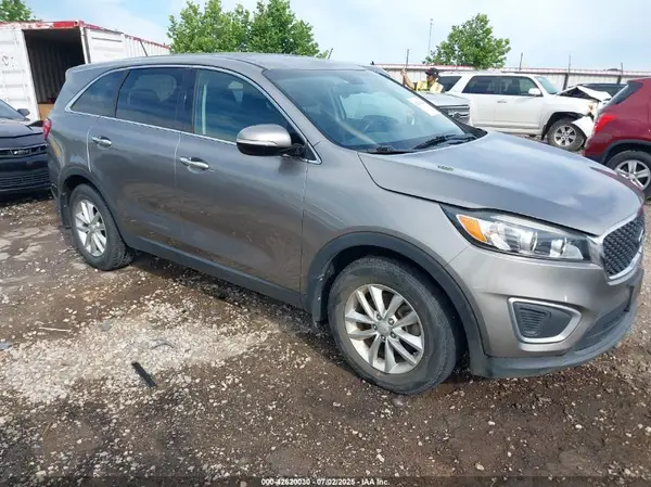 5XYPG4A39GG164359 2016 KIA SORENTO - Image 1