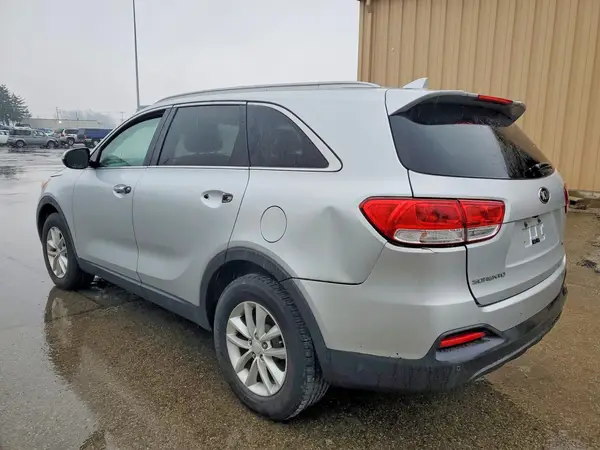 5XYPG4A39GG182778 2016 KIA SORENTO - Image 2