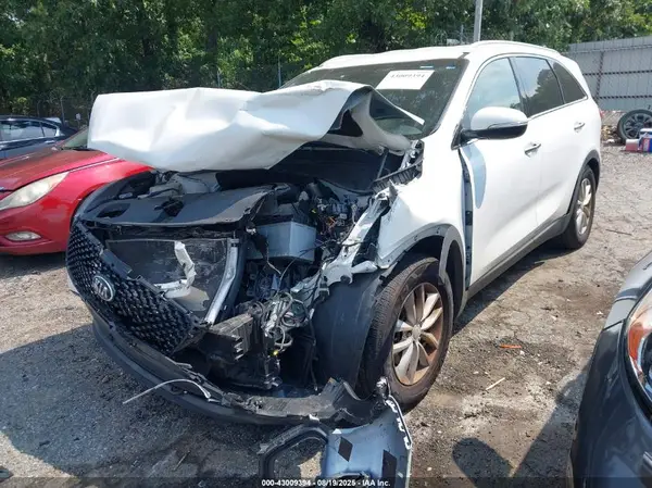 5XYPG4A39GG185941 2016 KIA SORENTO - Image 2
