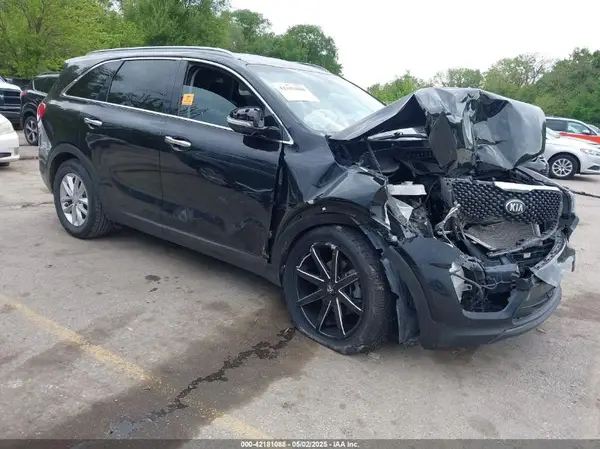 5XYPG4A39HG187982 2017 KIA SORENTO - Image 1