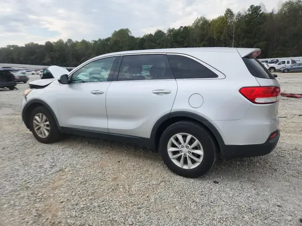 5XYPG4A39HG188159 2017 KIA SORENTO - Image 2